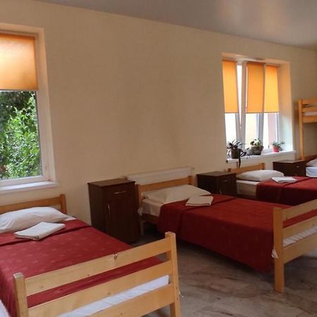 У Поттера Hostel Ternopil Exterior foto