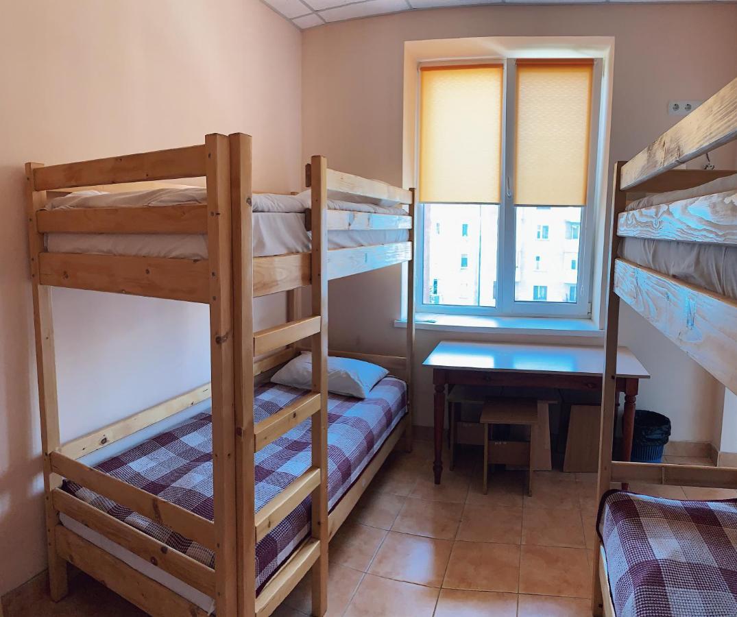У Поттера Hostel Ternopil Exterior foto