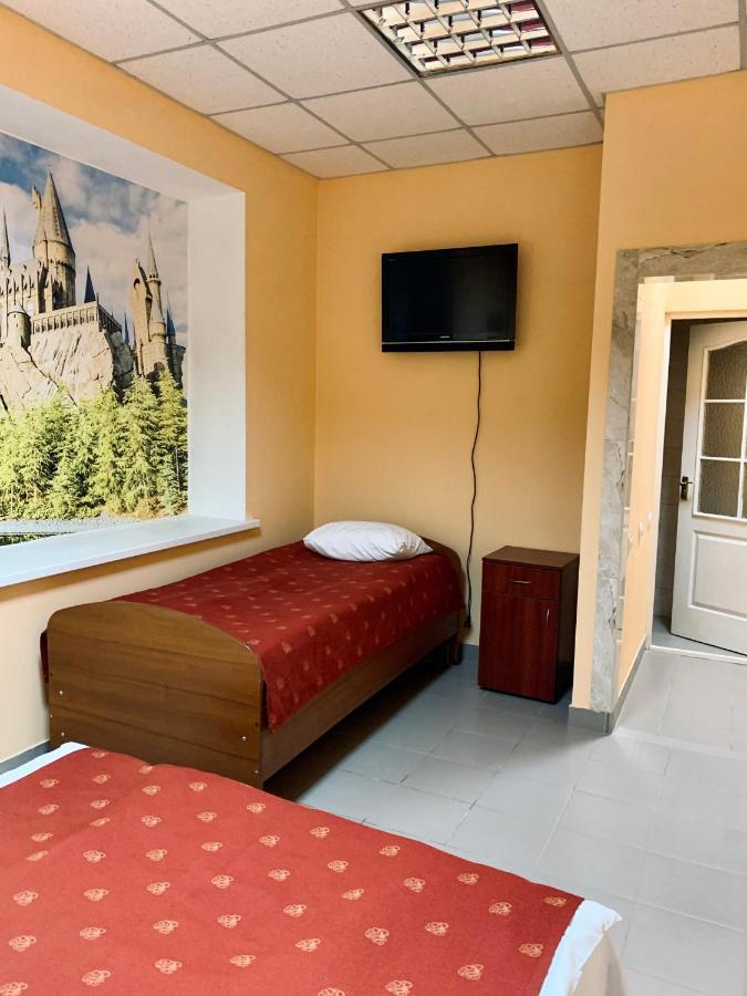 У Поттера Hostel Ternopil Exterior foto