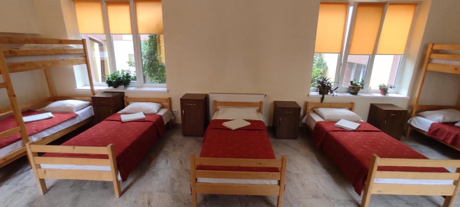 У Поттера Hostel Ternopil Exterior foto